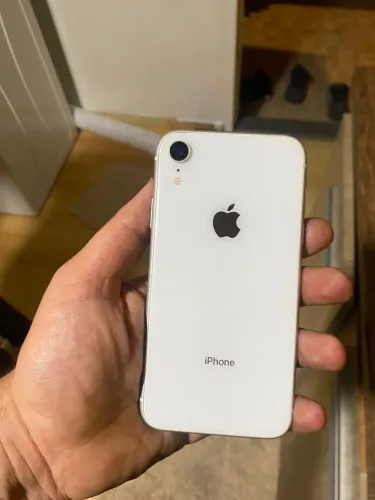iPhone XR