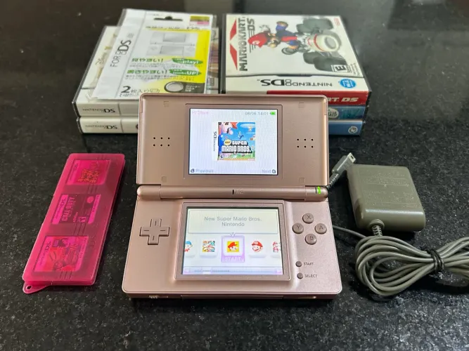 Nintendo DS Lite - Completo e desbloqueado