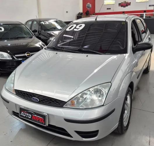 Ford Focus 1.6 S/se/se Plus Flex 8v/16v 5P 2009