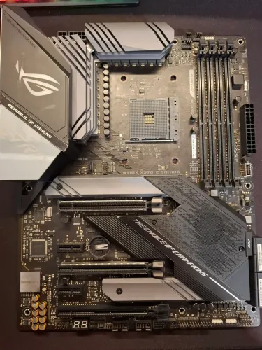 PLACA MÃE ROG STRIX X570 E-GAMING