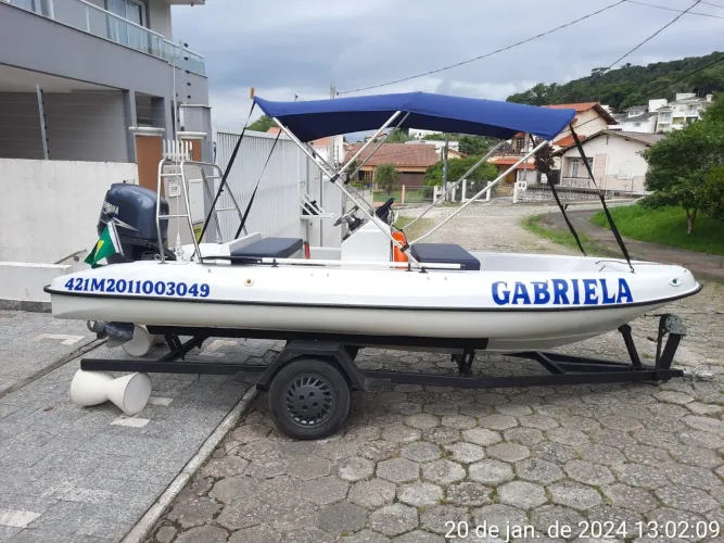 Vendo lancha de fibra
