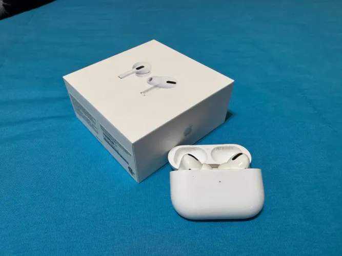 AirPods Pro 1ª Geração Original Apple - Com Defeito no Lado Esquerdo