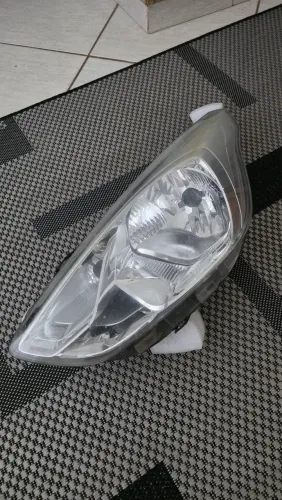 FAROL FORD KA 2019 LADO ESQUERDO