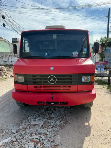 Caminhão 710 