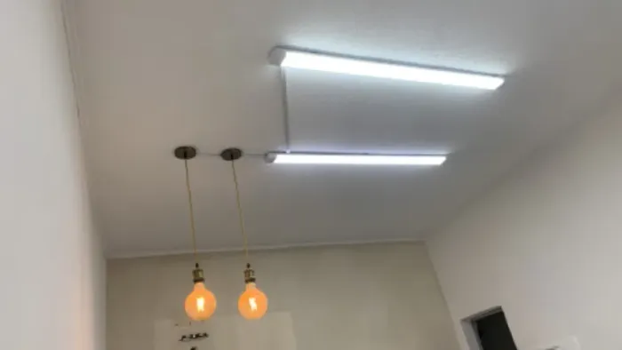 Vendo móveis para salão e esmalteria