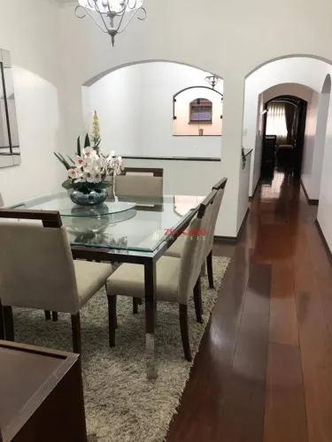 Casa para alugar, 278 m² por R$ 7.278,00/mês - Jardim Vila Galvão - Guarulhos/SP