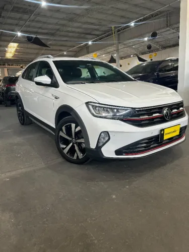 Volkswagen Nivus Highline 1.0 200 TSI Flex AUT 2021