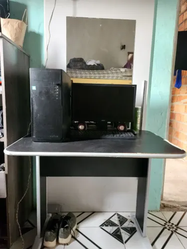 Pc completo i3 da 7° geração + mesa