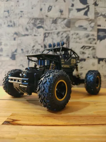 Carro de controle remoto 4x4