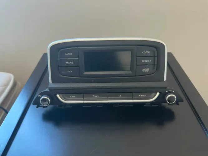 1. *Rádio Original Hyundai HB20 Creta 2016 a 2019 - Bluetooth*