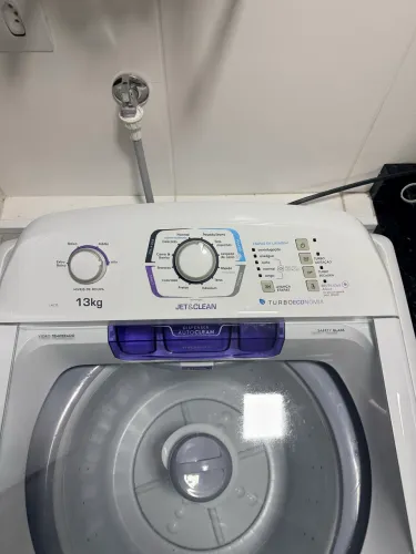 Máquina de lavar roupas Electrolux, 13 kg, com Jet&Clean 220V