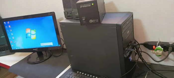 Computador completo usado