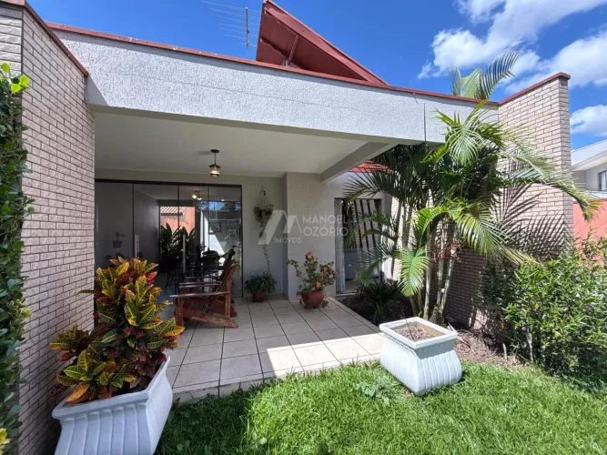 Casa à Venda em Vila Nova, Araucária