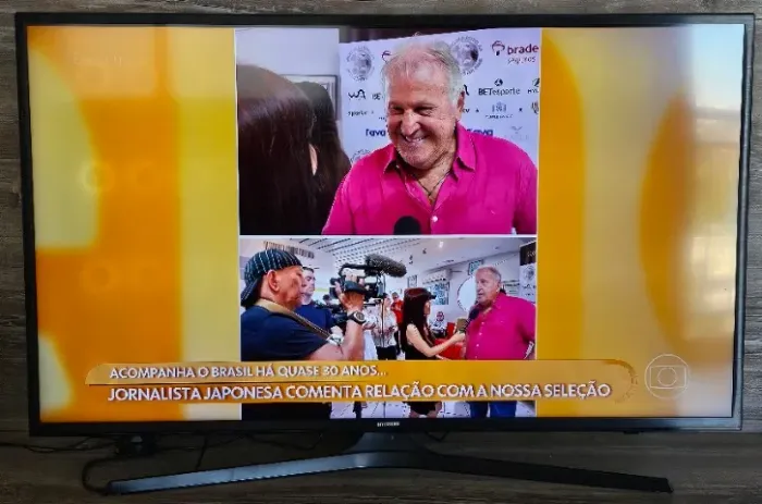 Smart TV 4K Samsung 42 Polegadas 