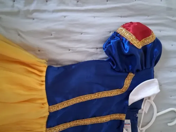 Vestido Branca-de-Neve (7-9 anos)