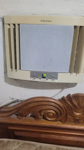 AR CONDICIONADO ELECTROLUX MAXIMUS 1000BTU