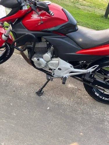 CB 300 
