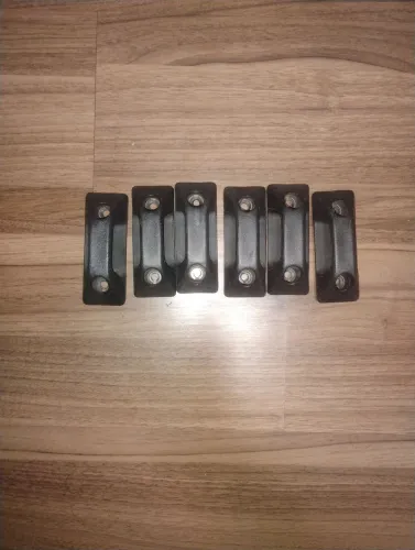 6 Ganchos caçamba Saveiro robust original usada G5 G6 