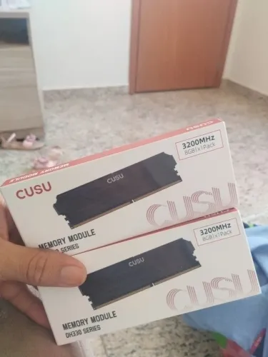 VENDO 2 PENTES DE MEMÓRIA RAM DE 8 GB CADA UM MARCA CUSU