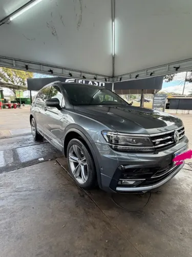 Volkswagen Tiguan Allspac R-line 350 TSI 2.0 4X4 2018