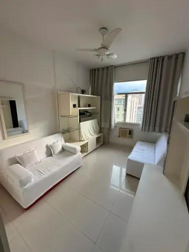 Imóvel para aluguel possui 26 metros quadrados com 1 quarto em Flamengo - Rio de Janeiro -
