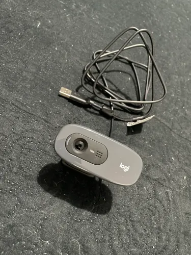 Webcam HD Logitech C270 com Microfone Embutido