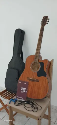 Violão exclusivo 