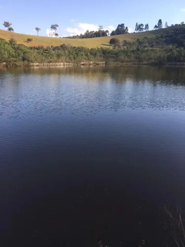 Linda Fazenda, Haras, 58 Hectares, 3 quartos em Zona Rural - Resende Costa - MG