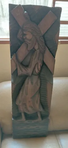 Quadro de Jesus Cristo em mogno talhado a mão