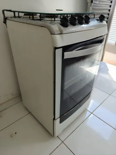 Fogão Elétrico Ótimo ( ótimo forno ) entrega grátis 