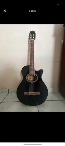 Violão elétrico preto