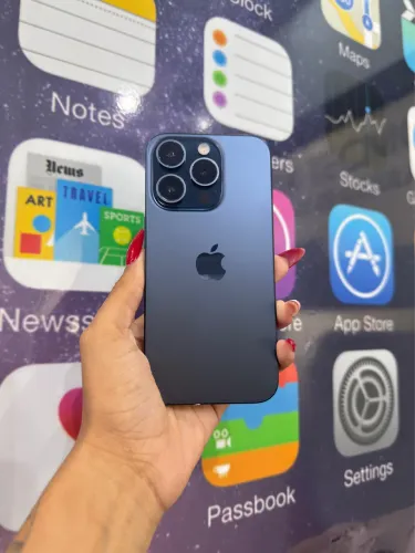 Iphone 15 PRO - usado ( acompanha carregador/ garantia 3 meses