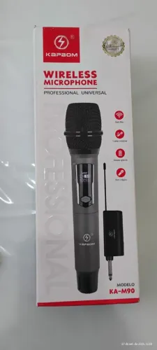 Microfone sem fio recarregável