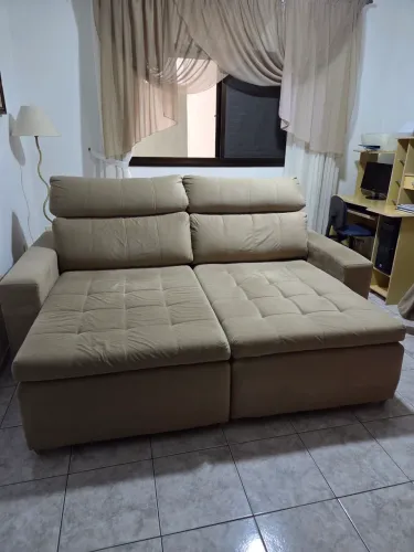 Sofá retrátil Bege