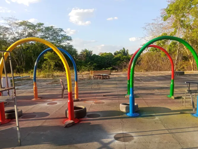 Trabalhamos com brinquedos aquático