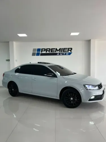 Volkswagen Jetta Comfortline 1.4 TSI 16V 4P Aut. 2018