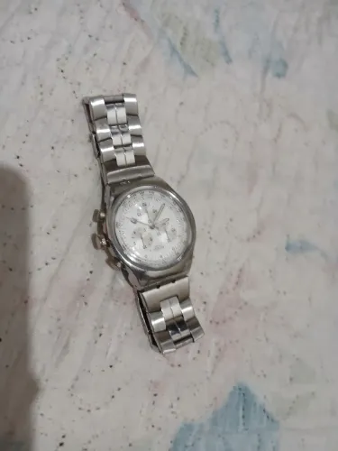 Relógio swatch Cara Branca Série prata