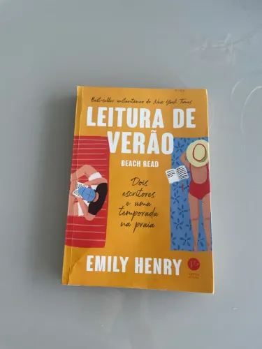 Livro leitura de verão