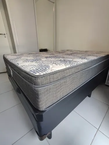 Cama box baú com colchão Ortobom Molas Ensacadas