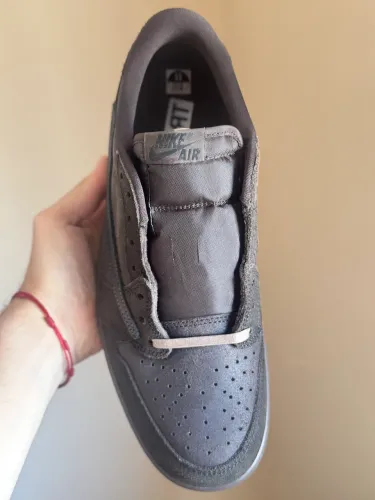 Travis Velvet Brown 44