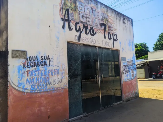 Aluga-se para reforma