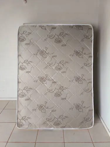 Colchão de casal 