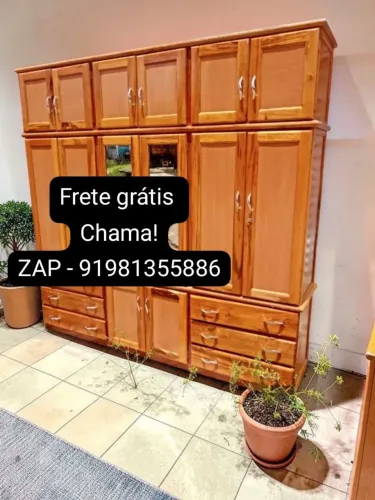 Guarda roupa de casal grande madeira maciça NOVO!