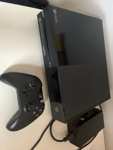 Xbox One Fat + 1 controle