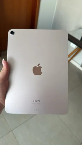 iPad Air M1
