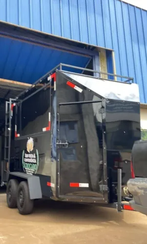 Trailer para atendimento