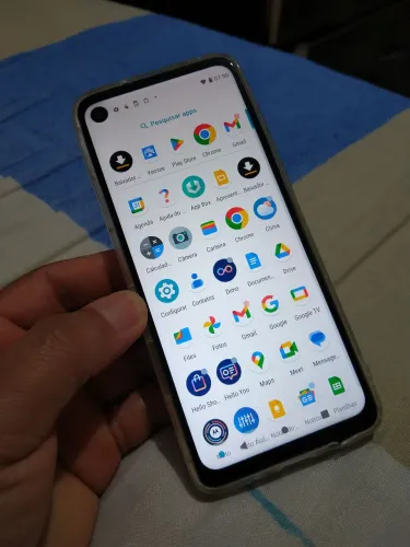 Moto one vision
