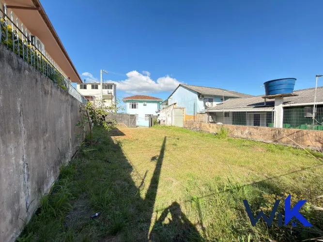Vista permanente para a Baía Sul | Terreno com Escritura Pública em Florianópolis.