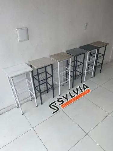 Fruteira com tampo de mármore
