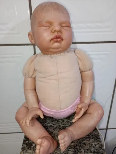 Bebê reborn artesanal